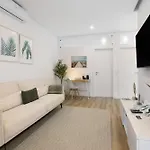 Downtown Lux דירה