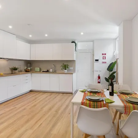 Apartament Downtown Lux *